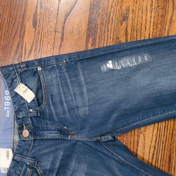 Jeans - Picture 2 of 3